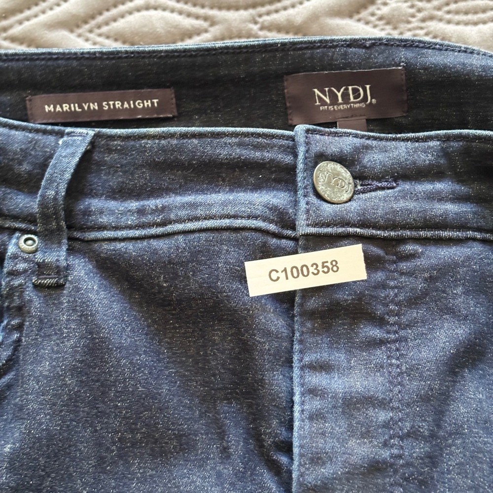 NYDJ Marilyn Straight Jeans 16P Petite Dark Wash Lift Tuck Stretch EUC - Picture 12 of 13